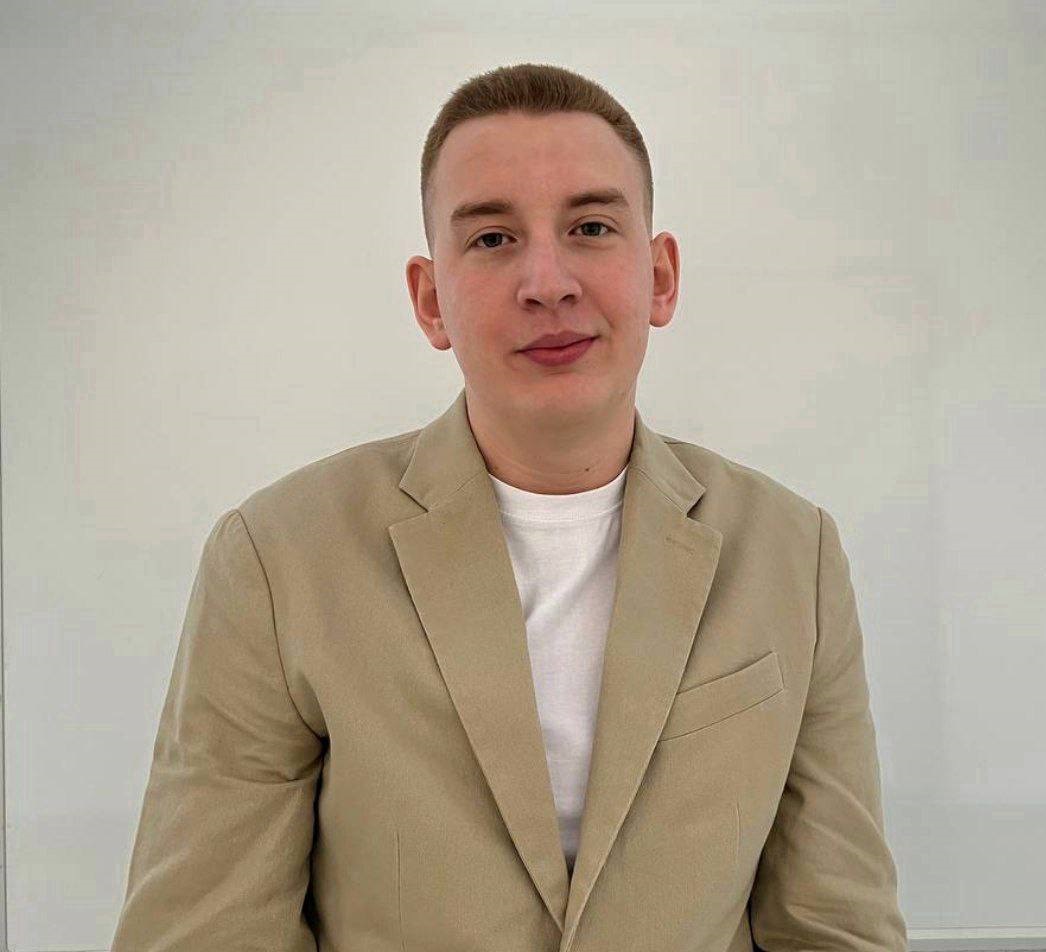 Зуев Антон Алексеевич.